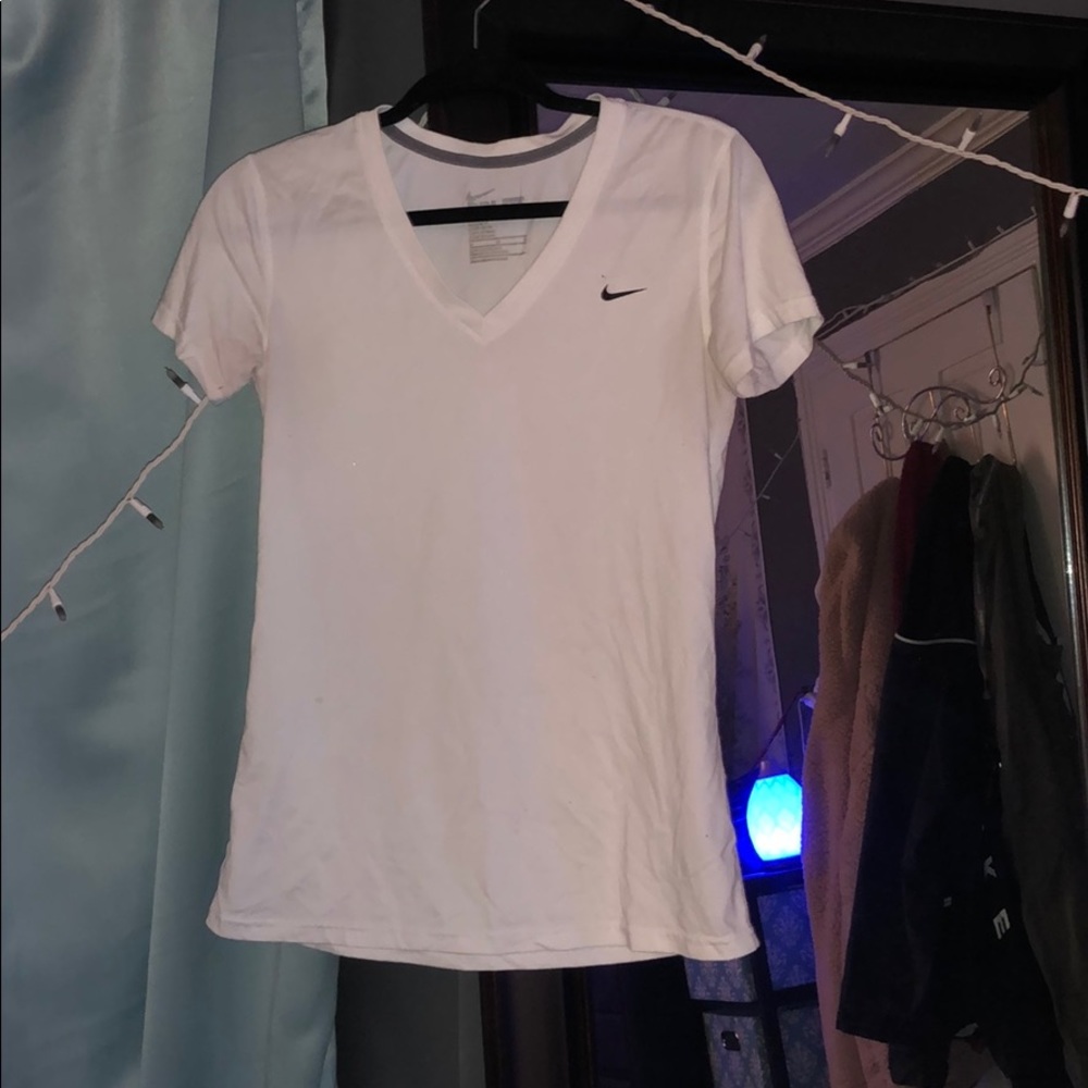 nike - t shirt